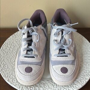 Reebok Hunter Stylish Gray, Blue and Purple Sneakers Size 9